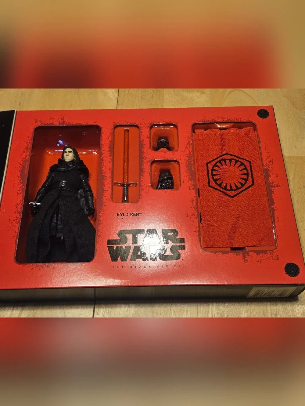 2016 Comic Con Exclusive - Star Wars The Black Series Kylo Ren - SDCC